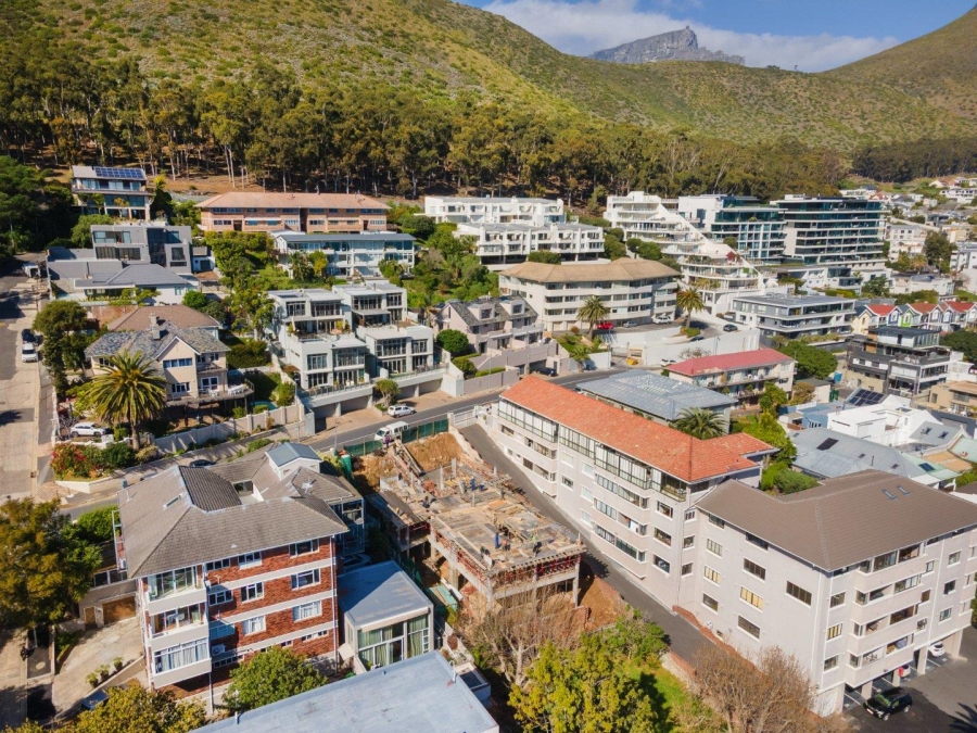 2 Bedroom Property for Sale in Sea Point Western Cape